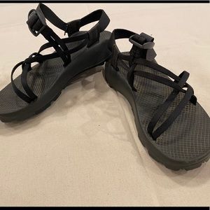 Chaco Women’s Unaweep Zx2 Black Vibram Sandal 7.5